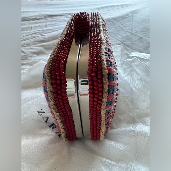 🆕 Zara | 💙❤️🤍Beaded Clutch🤍❤️💙 - Picture 3 of 10